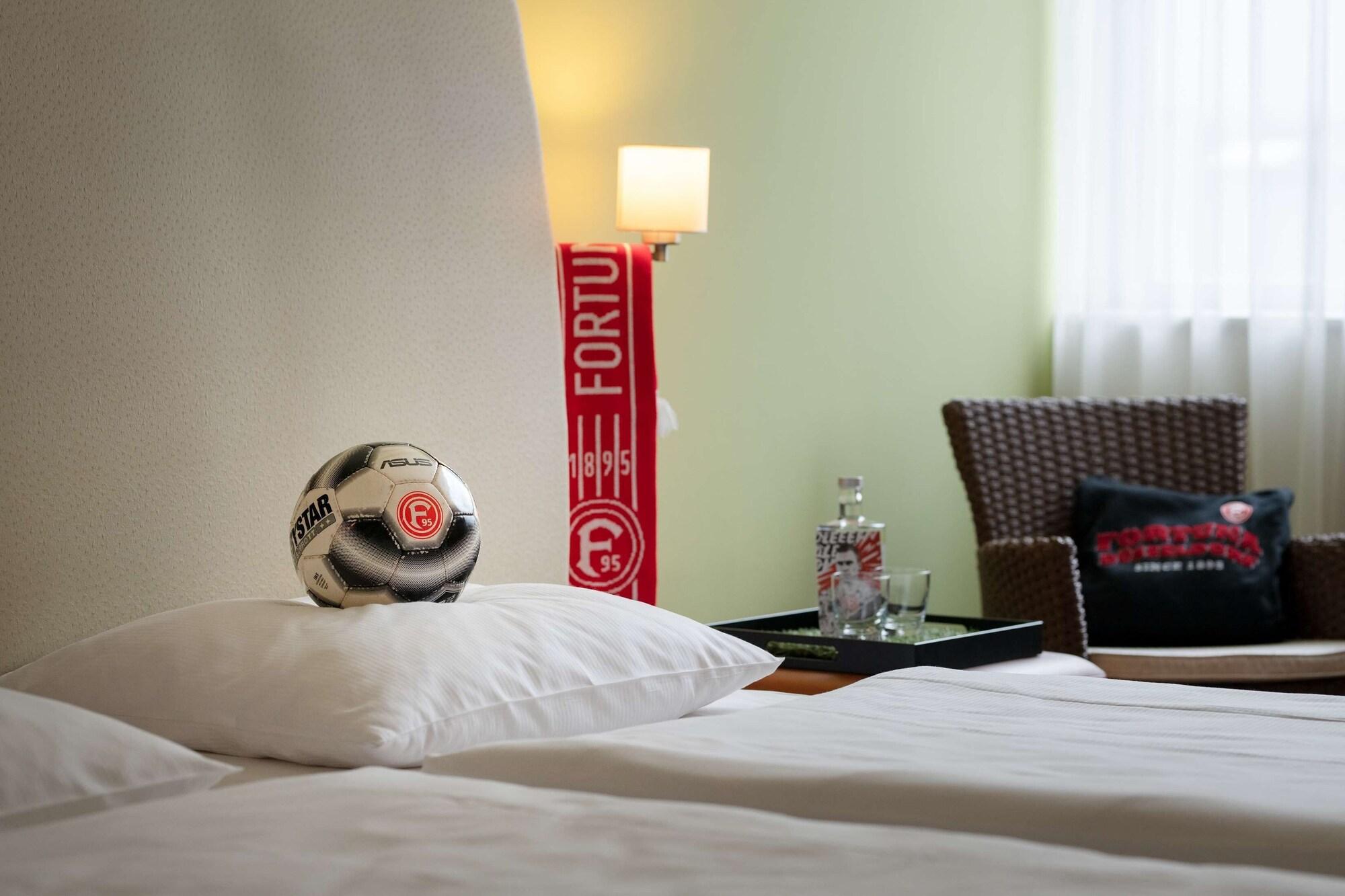 Tulip Inn Hotel Duesseldorf Arena מראה חיצוני תמונה