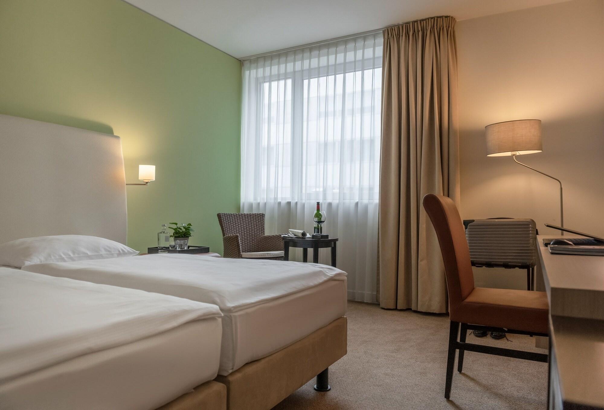 Tulip Inn Hotel Duesseldorf Arena מראה חיצוני תמונה